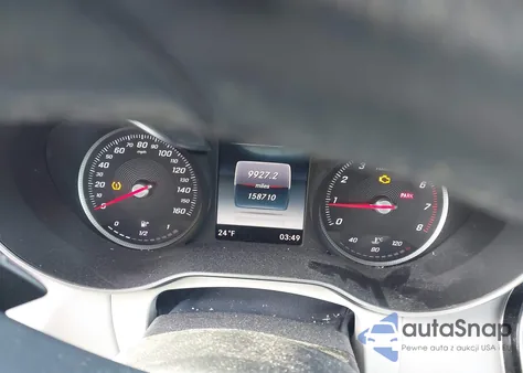 2015 Mercedes-Benz C 300 Luxury 4Matic z USA, uszkodzony, nr VIN 55SWF4KB7FU084972